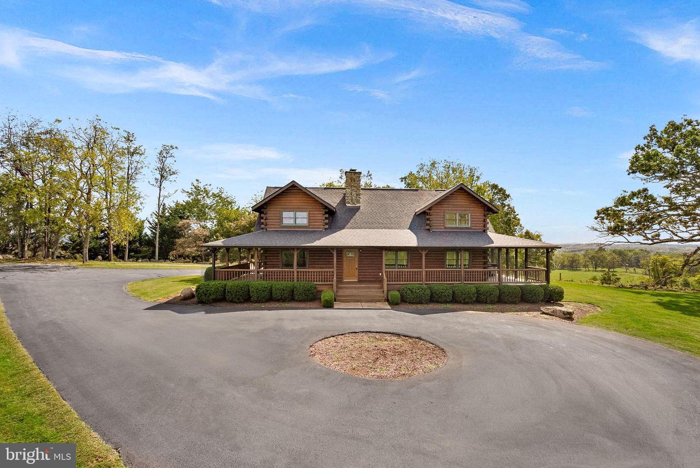 18837 TRINITY CHURCH RD, PURCELLVILLE, Virginia 20132, 3 Bedrooms Bedrooms, 11 Rooms Rooms,3 BathroomsBathrooms,Residential,For sale,18837 TRINITY CHURCH RD,VALO2108360 MLS # VALO2108360