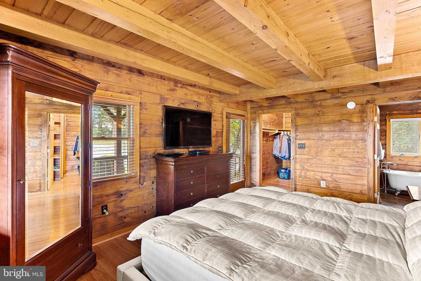 18837 TRINITY CHURCH RD, PURCELLVILLE, Virginia 20132, 3 Bedrooms Bedrooms, 11 Rooms Rooms,3 BathroomsBathrooms,Residential,For sale,18837 TRINITY CHURCH RD,VALO2108360 MLS # VALO2108360