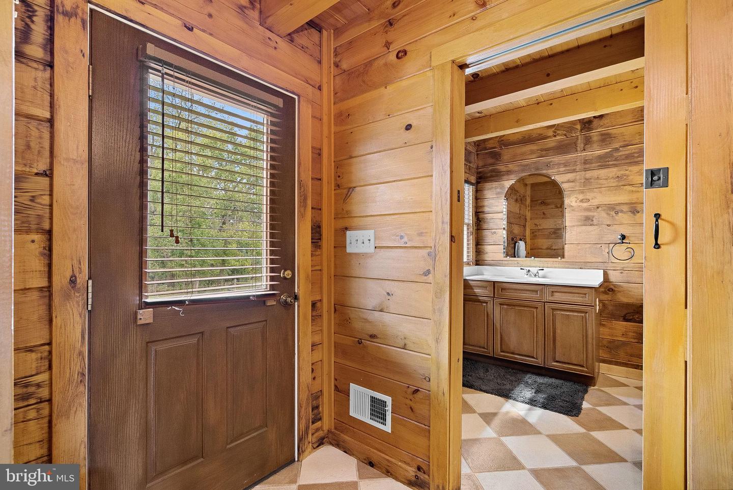 18837 TRINITY CHURCH RD, PURCELLVILLE, Virginia 20132, 3 Bedrooms Bedrooms, 11 Rooms Rooms,3 BathroomsBathrooms,Residential,For sale,18837 TRINITY CHURCH RD,VALO2108360 MLS # VALO2108360