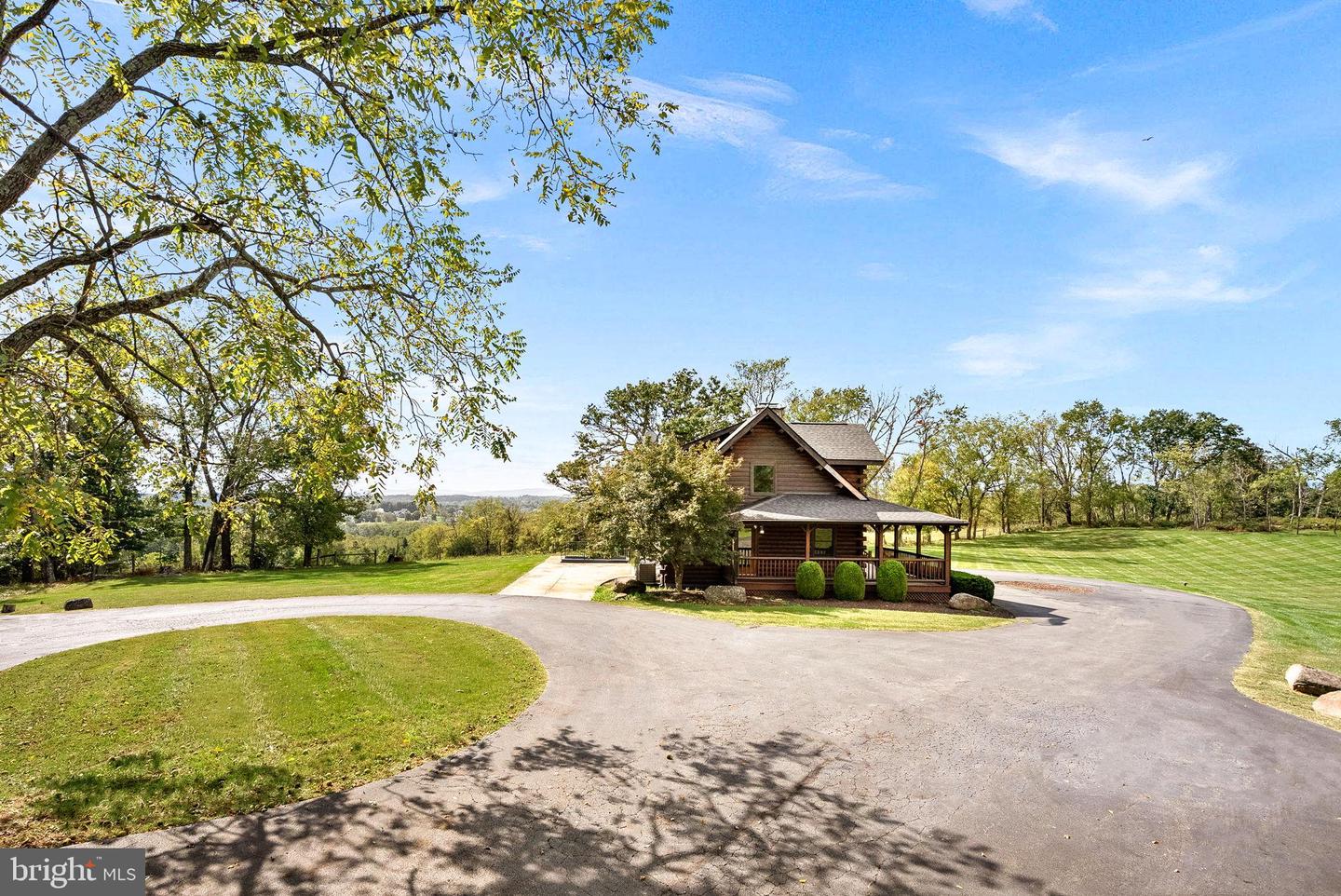 18837 TRINITY CHURCH RD, PURCELLVILLE, Virginia 20132, 3 Bedrooms Bedrooms, 11 Rooms Rooms,3 BathroomsBathrooms,Residential,For sale,18837 TRINITY CHURCH RD,VALO2108360 MLS # VALO2108360