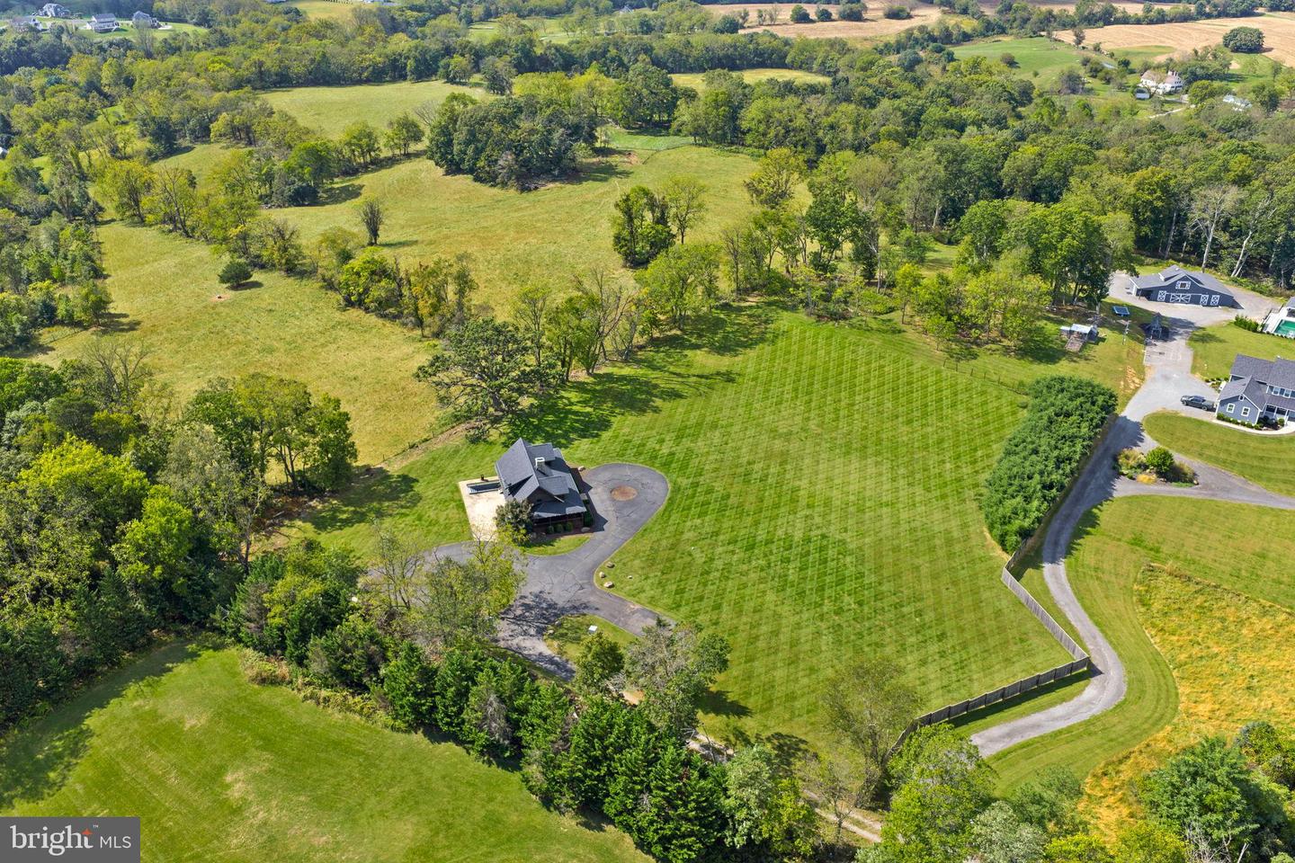 18837 TRINITY CHURCH RD, PURCELLVILLE, Virginia 20132, 3 Bedrooms Bedrooms, 11 Rooms Rooms,3 BathroomsBathrooms,Residential,For sale,18837 TRINITY CHURCH RD,VALO2108360 MLS # VALO2108360