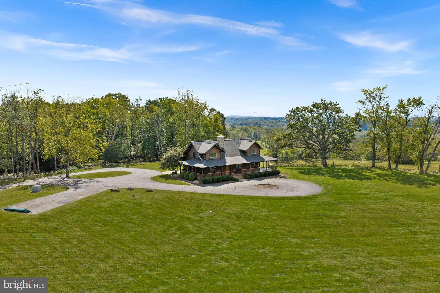 18837 TRINITY CHURCH RD, PURCELLVILLE, Virginia 20132, 3 Bedrooms Bedrooms, 11 Rooms Rooms,3 BathroomsBathrooms,Residential,For sale,18837 TRINITY CHURCH RD,VALO2108360 MLS # VALO2108360