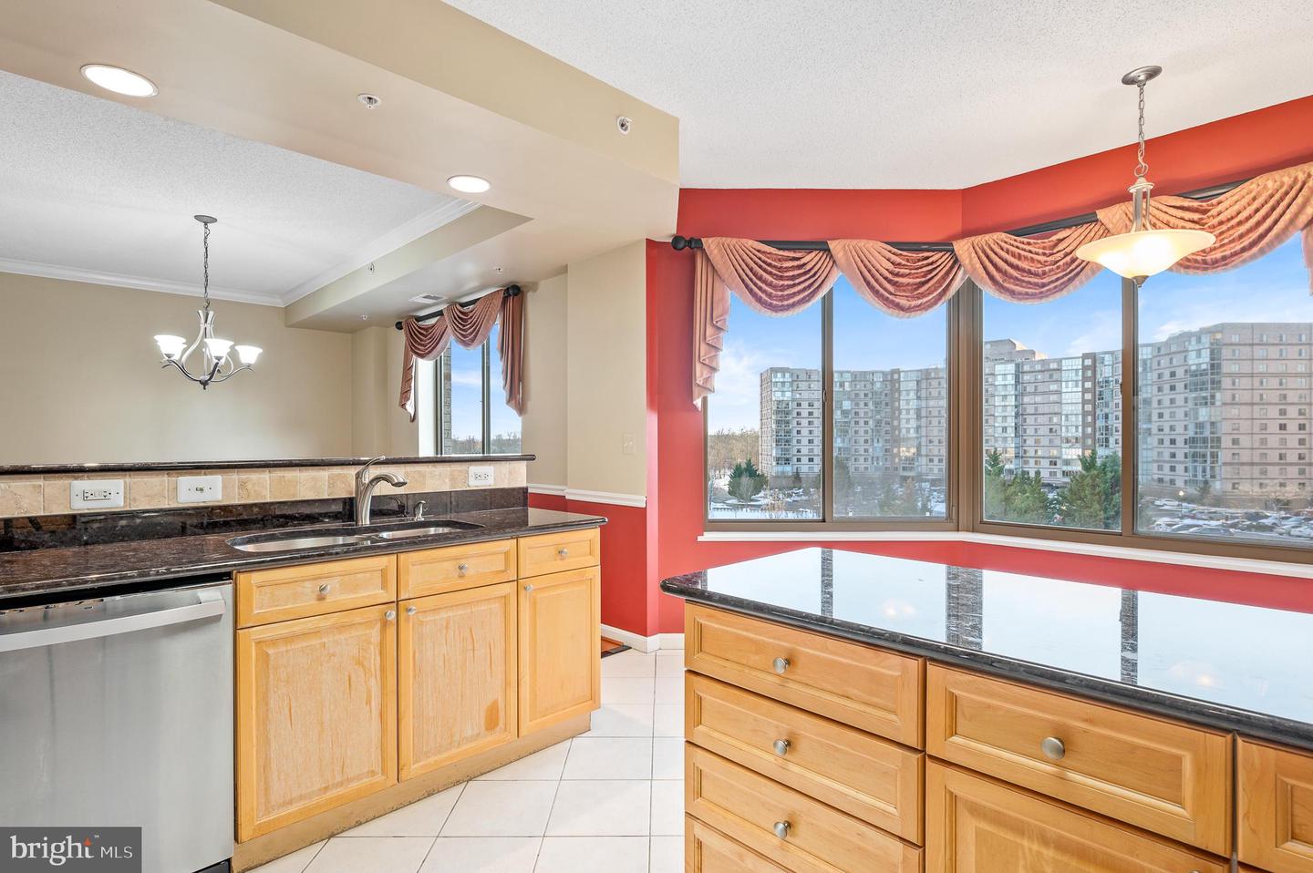 19355 CYPRESS RIDGE TER #406, LEESBURG, Virginia 20176, 3 Bedrooms Bedrooms, 7 Rooms Rooms,2 BathroomsBathrooms,Residential,For sale,19355 CYPRESS RIDGE TER #406,VALO2108364 MLS # VALO2108364