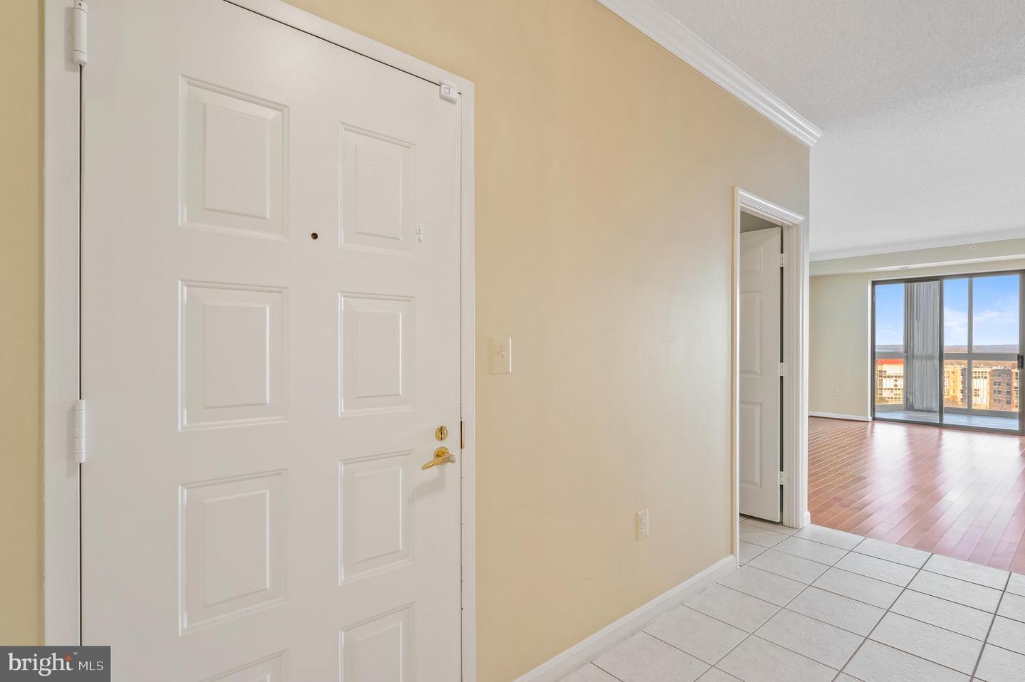 19355 CYPRESS RIDGE TER #406, LEESBURG, Virginia 20176, 3 Bedrooms Bedrooms, 7 Rooms Rooms,2 BathroomsBathrooms,Residential,For sale,19355 CYPRESS RIDGE TER #406,VALO2108364 MLS # VALO2108364