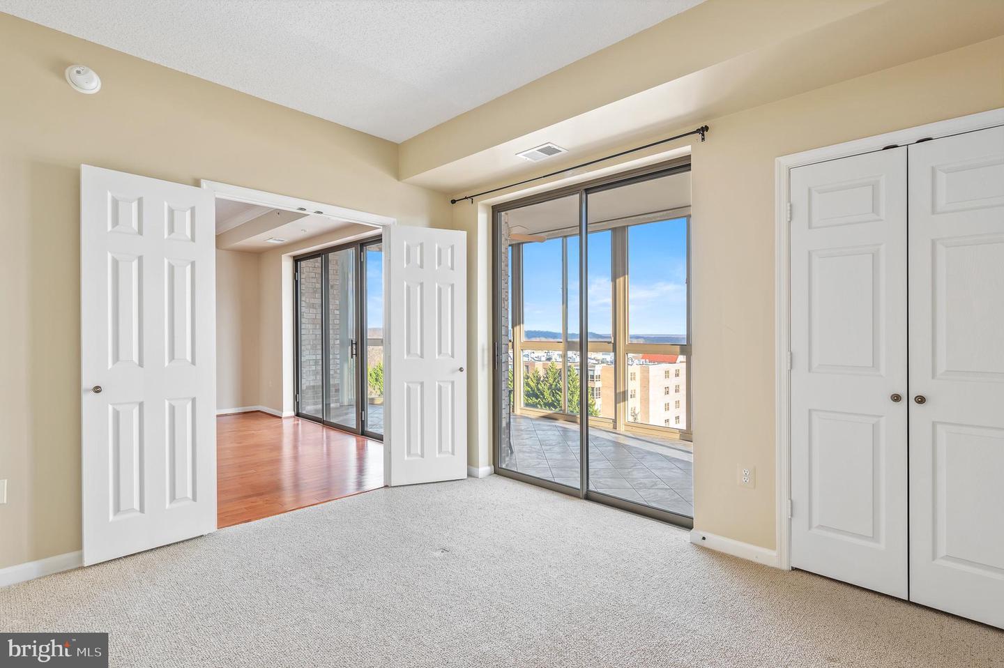 19355 CYPRESS RIDGE TER #406, LEESBURG, Virginia 20176, 3 Bedrooms Bedrooms, 7 Rooms Rooms,2 BathroomsBathrooms,Residential,For sale,19355 CYPRESS RIDGE TER #406,VALO2108364 MLS # VALO2108364