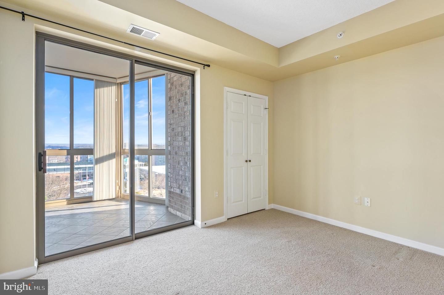 19355 CYPRESS RIDGE TER #406, LEESBURG, Virginia 20176, 3 Bedrooms Bedrooms, 7 Rooms Rooms,2 BathroomsBathrooms,Residential,For sale,19355 CYPRESS RIDGE TER #406,VALO2108364 MLS # VALO2108364