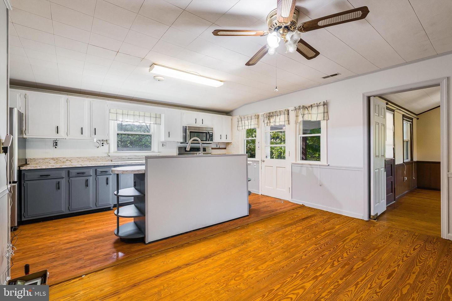 25 RINKER GATE, FORT VALLEY, Virginia 22652, 4 Bedrooms Bedrooms, ,2 BathroomsBathrooms,Residential,For sale,25 RINKER GATE,VASH2012728 MLS # VASH2012728