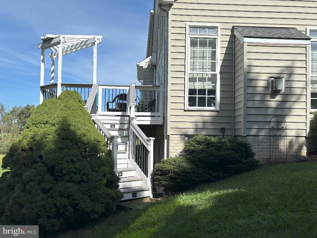 40372 STONEBROOK HAMLET PL, WATERFORD, Virginia 20197, 5 Bedrooms Bedrooms, ,4 BathroomsBathrooms,Residential,For sale,40372 STONEBROOK HAMLET PL,VALO2108366 MLS # VALO2108366