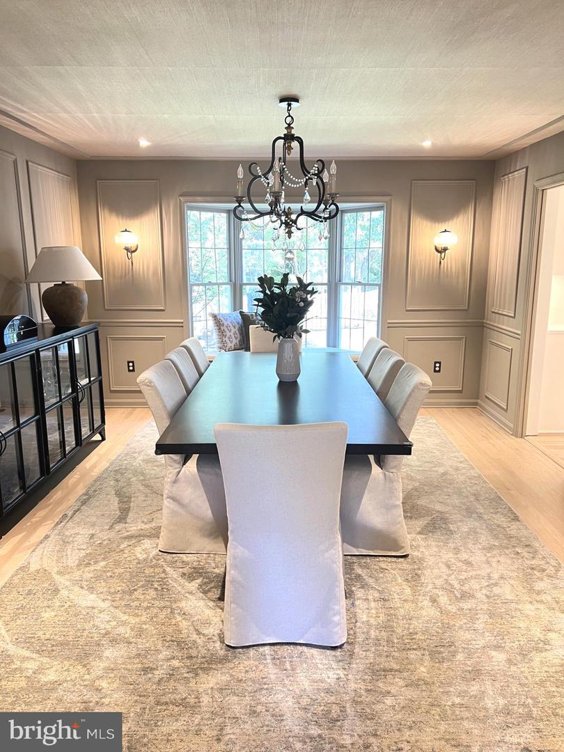 1213 PINE HILL RD, MCLEAN, Virginia 22101, 5 Bedrooms Bedrooms, ,3 BathroomsBathrooms,Residential,For sale,1213 PINE HILL RD,VAFX2273110 MLS # VAFX2273110