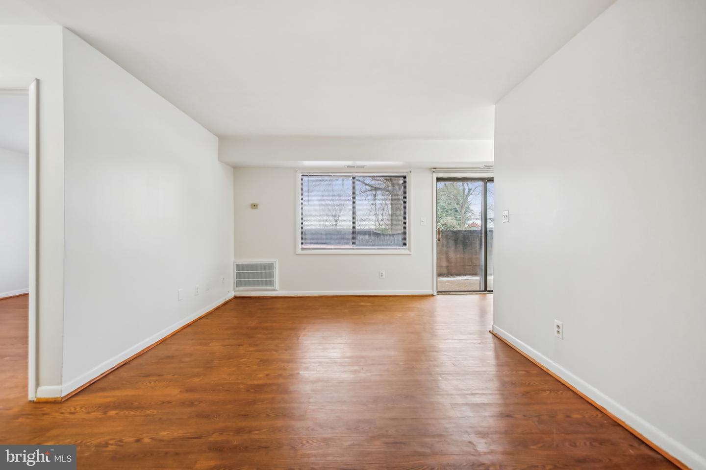 6441 RICHMOND HWY #102, ALEXANDRIA, Virginia 22306, 1 Bedroom Bedrooms, ,1 BathroomBathrooms,Residential,For sale,6441 RICHMOND HWY #102,VAFX2273120 MLS # VAFX2273120