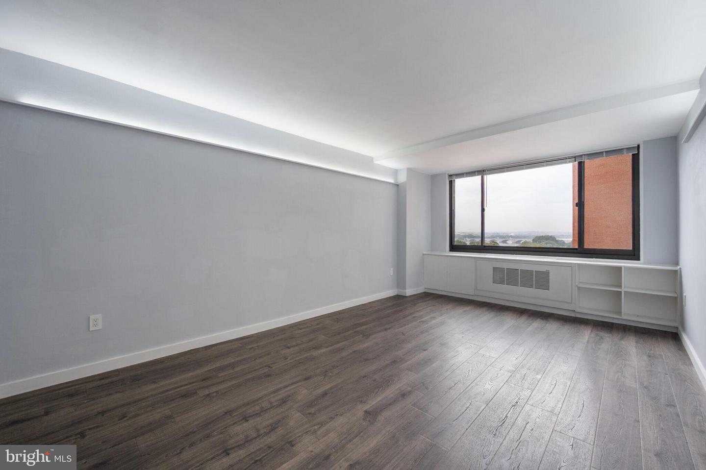 1011 ARLINGTON BLVD #424, ARLINGTON, Virginia 22209, ,1 BathroomBathrooms,Residential,For sale,1011 ARLINGTON BLVD #424,VAAR2064644 MLS # VAAR2064644