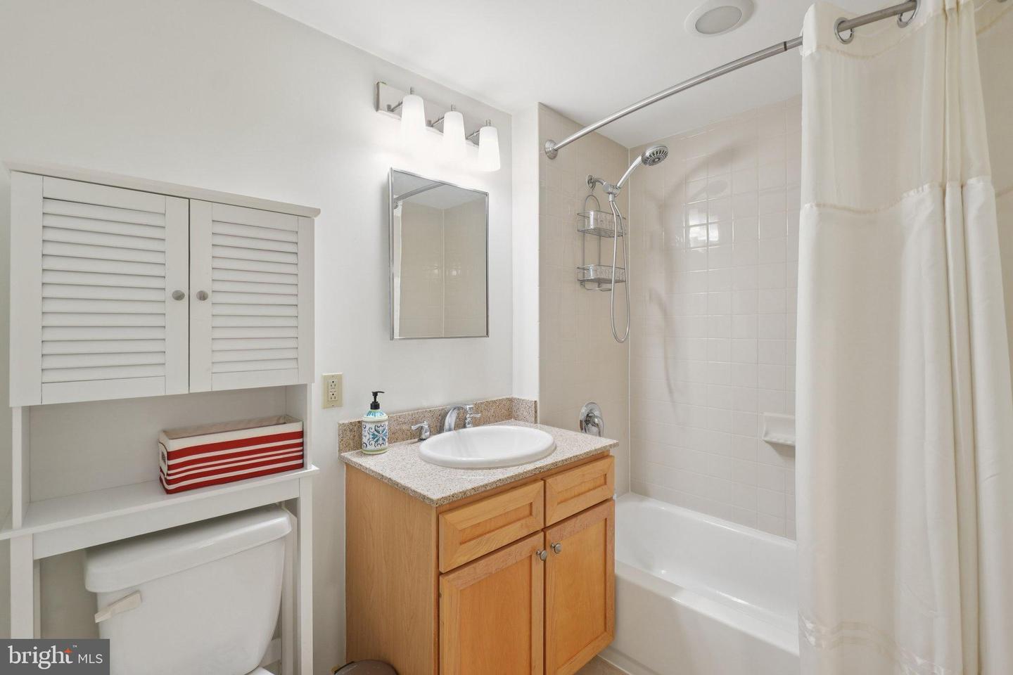 1150 K ST NW #1111, WASHINGTON, District Of Columbia 20005, 2 Bedrooms Bedrooms, 6 Rooms Rooms,2 BathroomsBathrooms,Residential,For sale,1150 K ST NW #1111,DCDC2225872 MLS # DCDC2225872