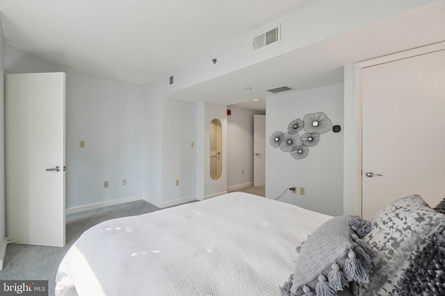 1150 K ST NW #1111, WASHINGTON, District Of Columbia 20005, 2 Bedrooms Bedrooms, 6 Rooms Rooms,2 BathroomsBathrooms,Residential,For sale,1150 K ST NW #1111,DCDC2225872 MLS # DCDC2225872