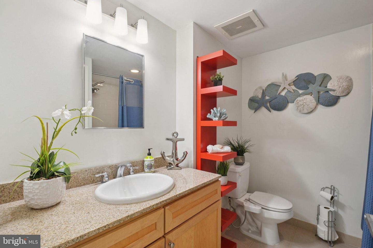 1150 K ST NW #1111, WASHINGTON, District Of Columbia 20005, 2 Bedrooms Bedrooms, 6 Rooms Rooms,2 BathroomsBathrooms,Residential,For sale,1150 K ST NW #1111,DCDC2225872 MLS # DCDC2225872