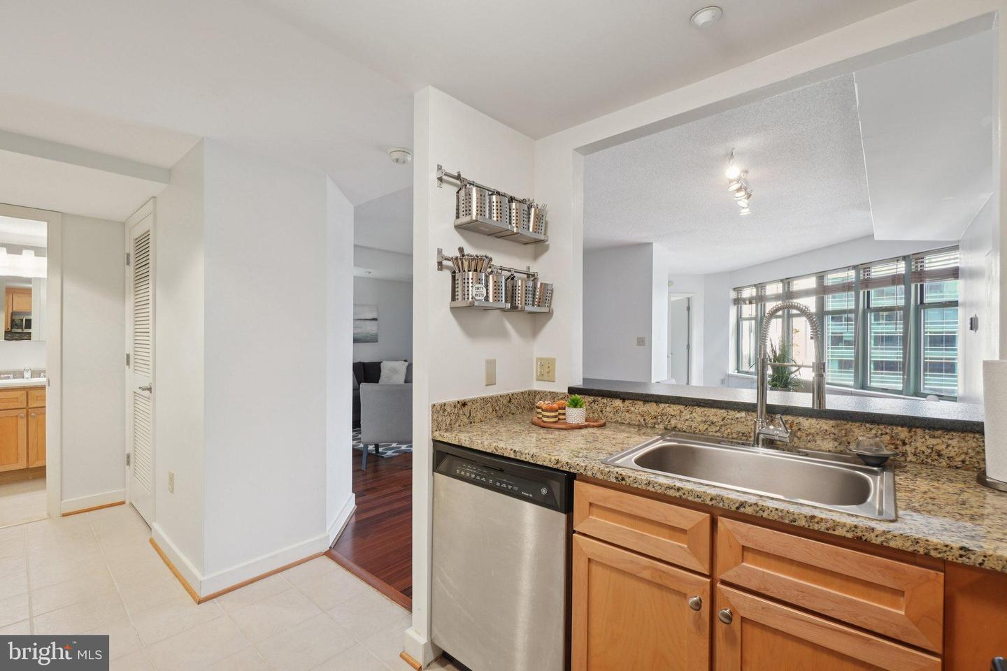 1150 K ST NW #1111, WASHINGTON, District Of Columbia 20005, 2 Bedrooms Bedrooms, 6 Rooms Rooms,2 BathroomsBathrooms,Residential,For sale,1150 K ST NW #1111,DCDC2225872 MLS # DCDC2225872