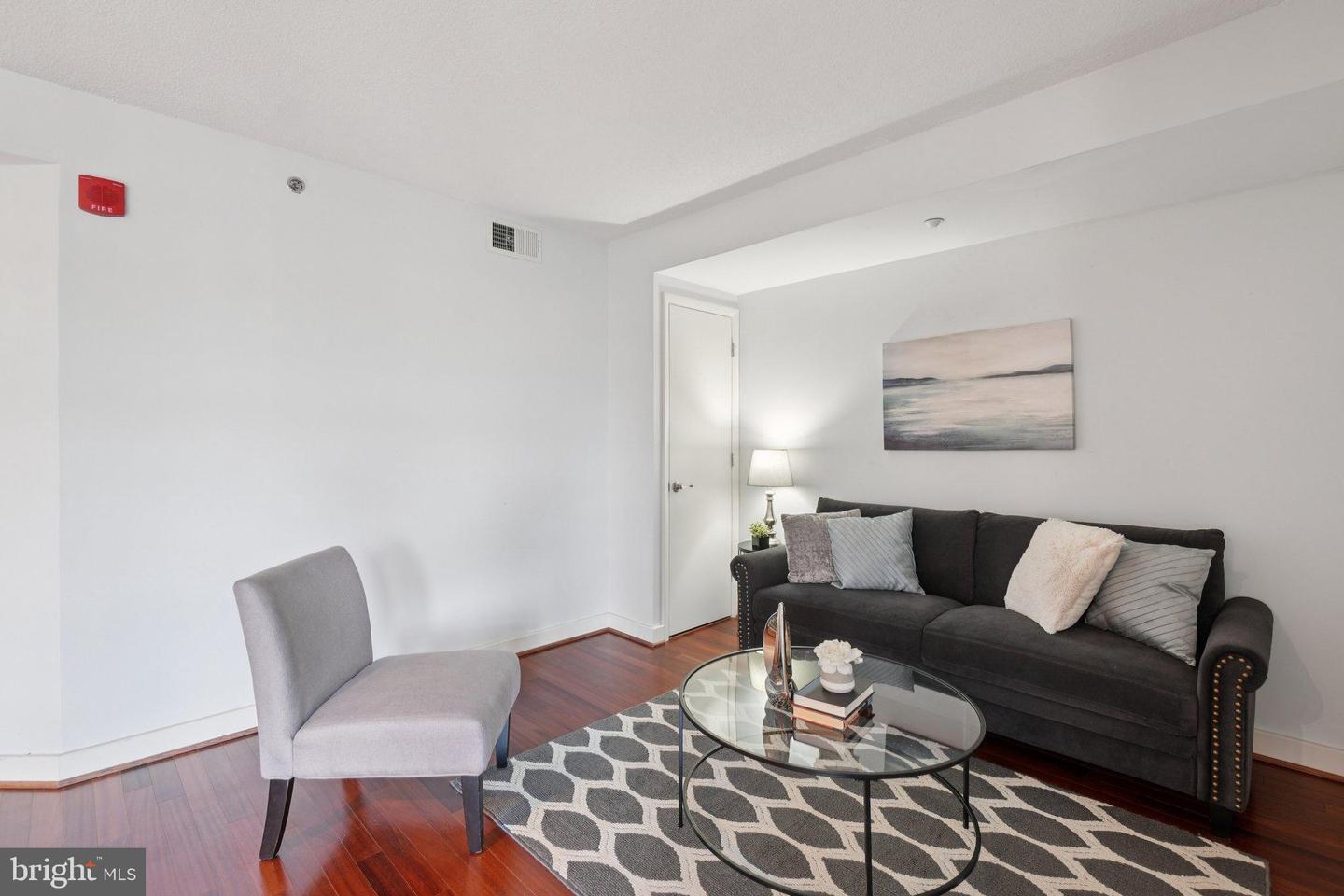 1150 K ST NW #1111, WASHINGTON, District Of Columbia 20005, 2 Bedrooms Bedrooms, 6 Rooms Rooms,2 BathroomsBathrooms,Residential,For sale,1150 K ST NW #1111,DCDC2225872 MLS # DCDC2225872