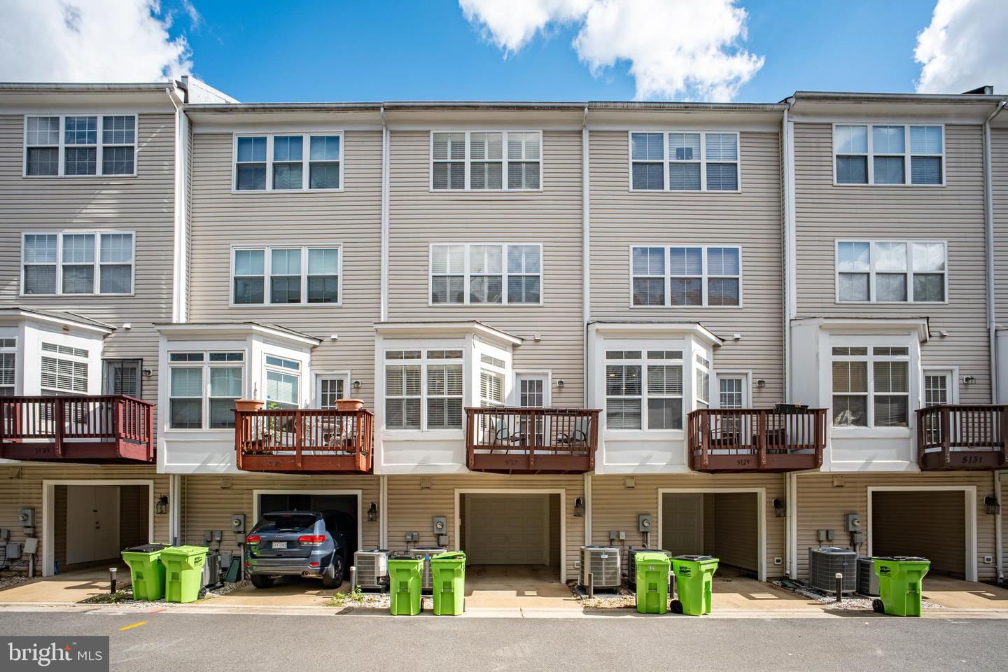 5127 GARDNER DR, ALEXANDRIA, Virginia 22304, 3 Bedrooms Bedrooms, ,2 BathroomsBathrooms,Residential,For sale,5127 GARDNER DR,VAAX2050612 MLS # VAAX2050612