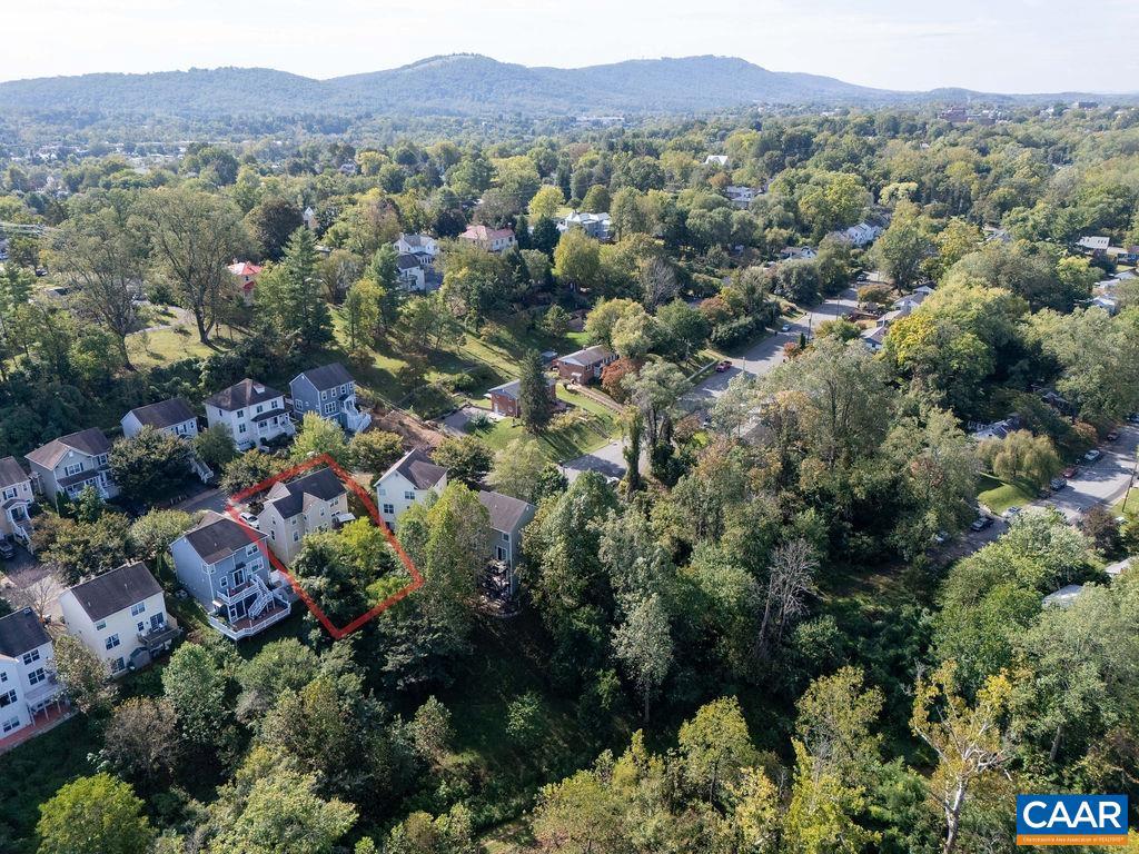 1105 SAINT CHARLES CT, CHARLOTTESVILLE, Virginia 22901, 3 Bedrooms Bedrooms, ,3 BathroomsBathrooms,Residential,For sale,1105 SAINT CHARLES CT,669750 MLS # 669750
