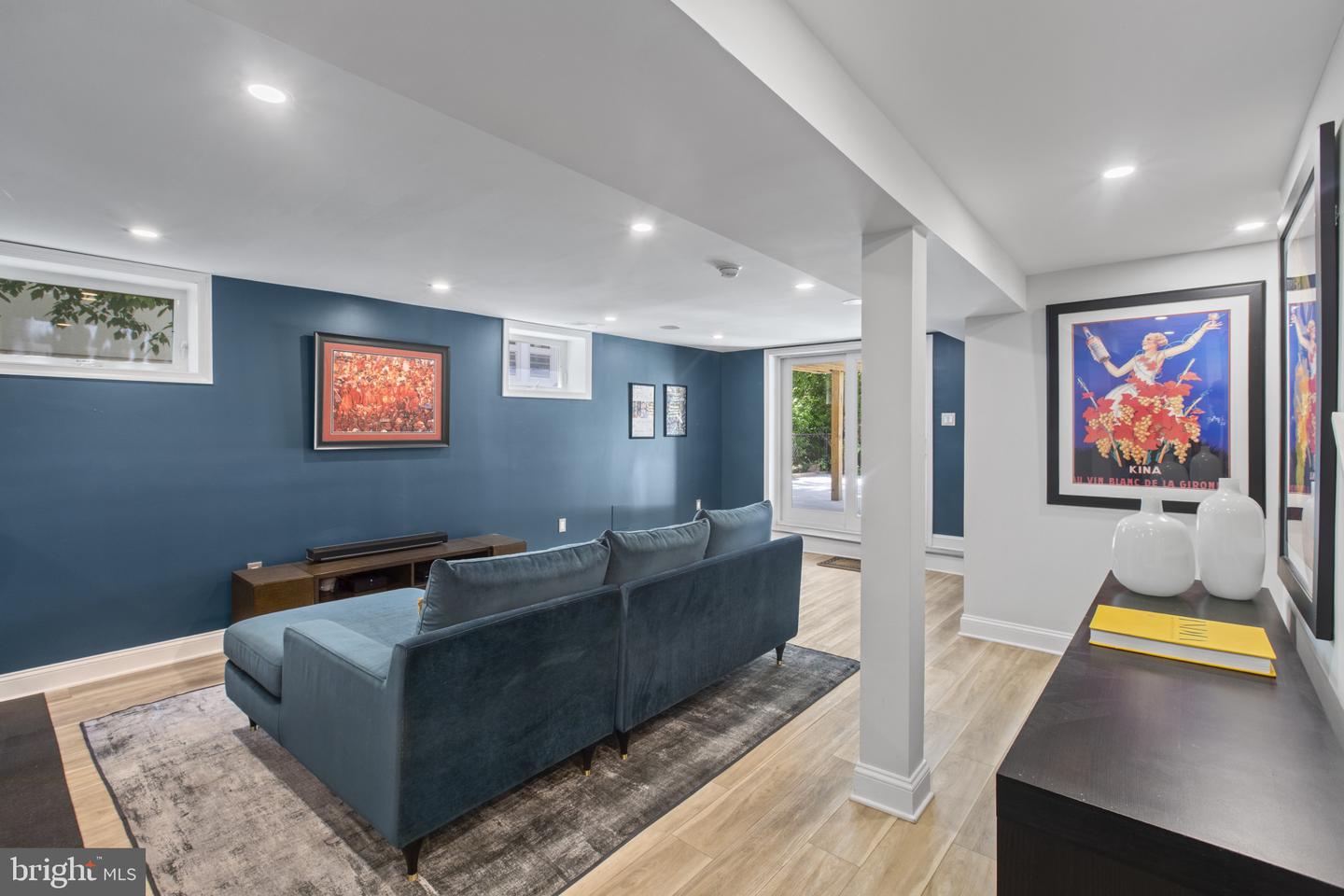 6200 BROAD BRANCH RD NW, WASHINGTON, District Of Columbia 20015, 5 Bedrooms Bedrooms, ,3 BathroomsBathrooms,Residential,For sale,6200 BROAD BRANCH RD NW,DCDC2222236 MLS # DCDC2222236