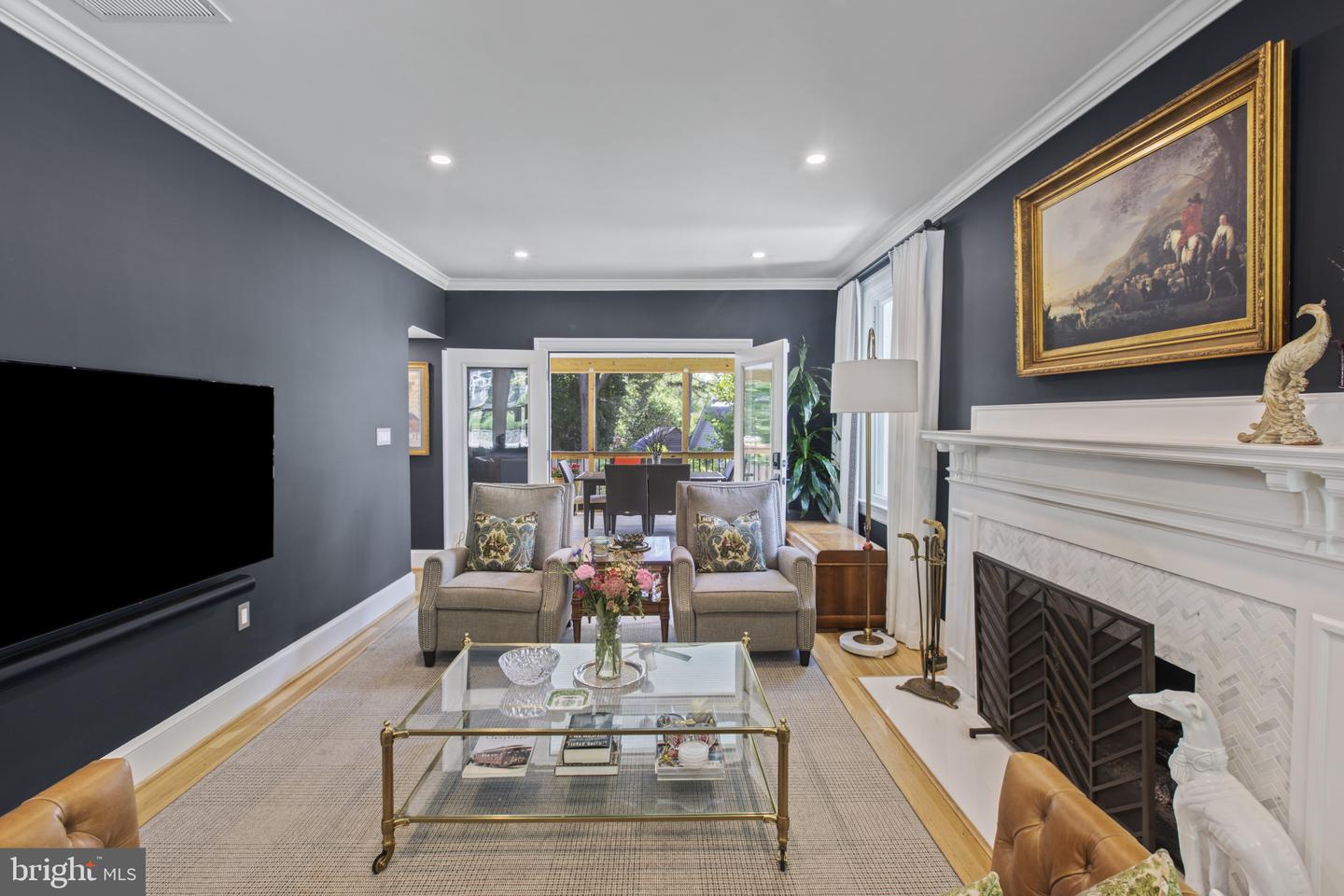 6200 BROAD BRANCH RD NW, WASHINGTON, District Of Columbia 20015, 5 Bedrooms Bedrooms, ,3 BathroomsBathrooms,Residential,For sale,6200 BROAD BRANCH RD NW,DCDC2222236 MLS # DCDC2222236