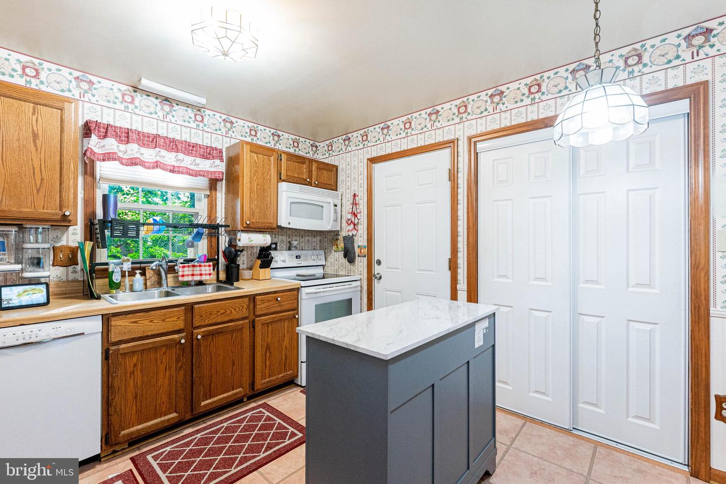 4202 LAKEVIEW PKWY, LOCUST GROVE, Virginia 22508, 3 Bedrooms Bedrooms, ,3 BathroomsBathrooms,Residential,For sale,4202 LAKEVIEW PKWY,VAOR2012282 MLS # VAOR2012282