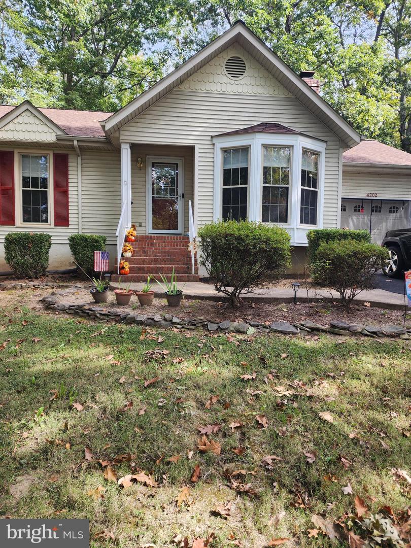 4202 LAKEVIEW PKWY, LOCUST GROVE, Virginia 22508, 3 Bedrooms Bedrooms, ,3 BathroomsBathrooms,Residential,For sale,4202 LAKEVIEW PKWY,VAOR2012282 MLS # VAOR2012282