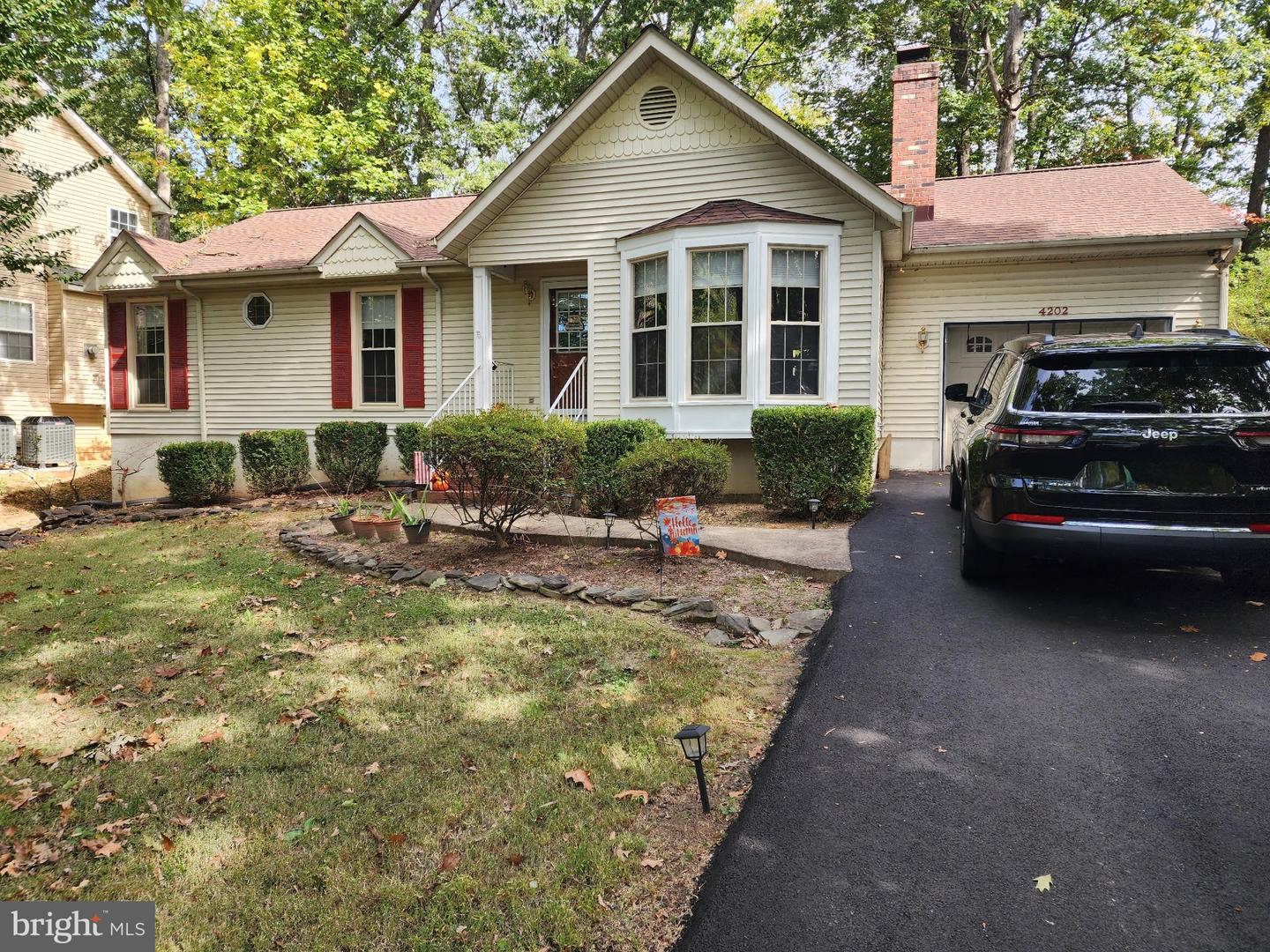 4202 LAKEVIEW PKWY, LOCUST GROVE, Virginia 22508, 3 Bedrooms Bedrooms, ,3 BathroomsBathrooms,Residential,For sale,4202 LAKEVIEW PKWY,VAOR2012282 MLS # VAOR2012282