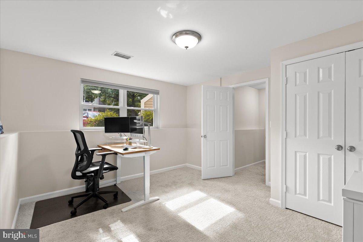 6121 STONEPATH CIR, CENTREVILLE, Virginia 20120, 4 Bedrooms Bedrooms, ,3 BathroomsBathrooms,Residential,For sale,6121 STONEPATH CIR,VAFX2269648 MLS # VAFX2269648