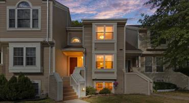 6121 STONEPATH CIR, CENTREVILLE, Virginia 20120, 4 Bedrooms Bedrooms, ,3 BathroomsBathrooms,Residential,For sale,6121 STONEPATH CIR,VAFX2269648 MLS # VAFX2269648