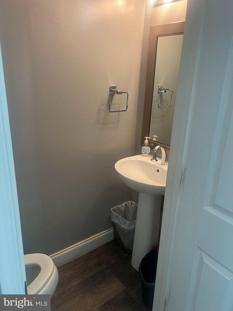 9221 JESSICA DR, MANASSAS PARK, Virginia 20111, 3 Bedrooms Bedrooms, ,2 BathroomsBathrooms,Residential,For sale,9221 JESSICA DR,VAMP2003366 MLS # VAMP2003366