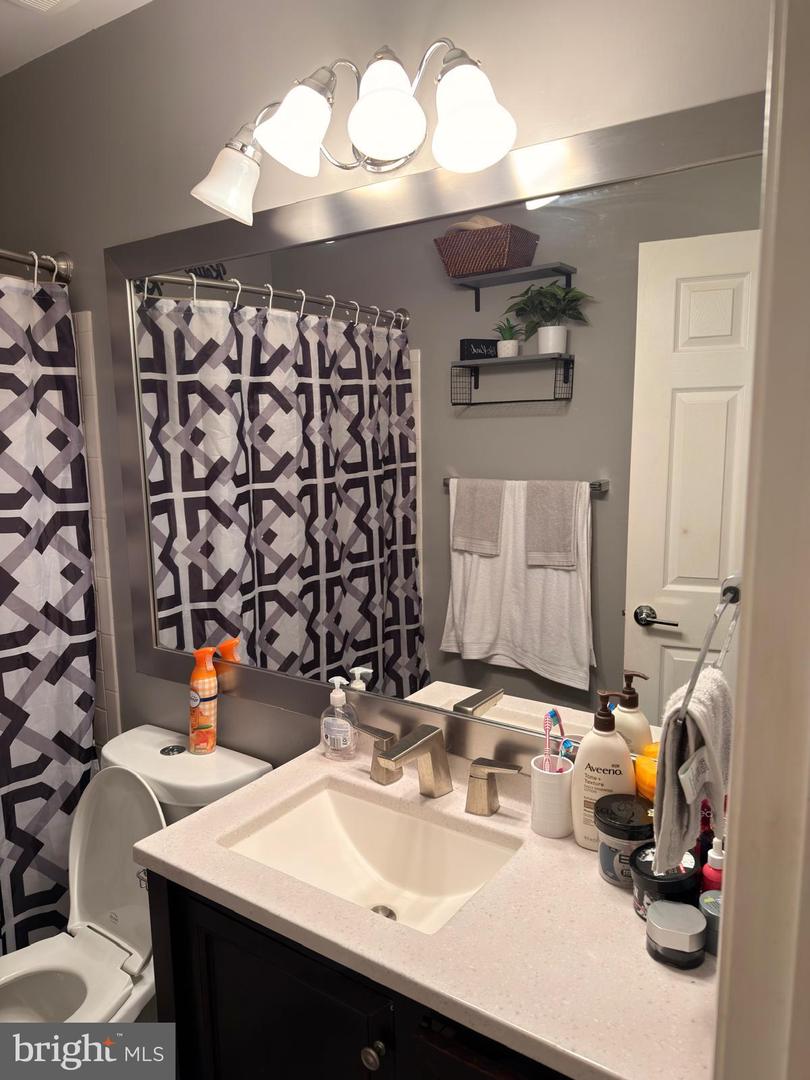 9221 JESSICA DR, MANASSAS PARK, Virginia 20111, 3 Bedrooms Bedrooms, ,2 BathroomsBathrooms,Residential,For sale,9221 JESSICA DR,VAMP2003366 MLS # VAMP2003366