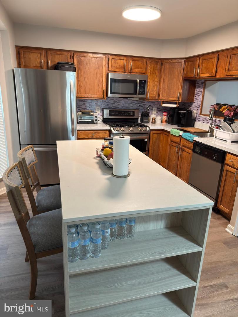 9221 JESSICA DR, MANASSAS PARK, Virginia 20111, 3 Bedrooms Bedrooms, ,2 BathroomsBathrooms,Residential,For sale,9221 JESSICA DR,VAMP2003366 MLS # VAMP2003366