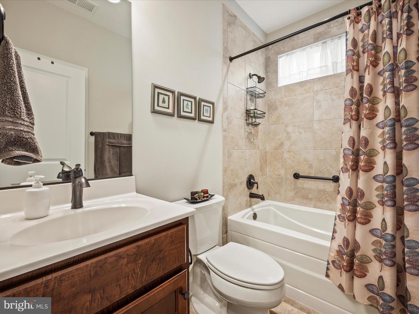 113 MALLARD DR, LAKE FREDERICK, Virginia 22630, 2 Bedrooms Bedrooms, ,2 BathroomsBathrooms,Residential,For sale,113 MALLARD DR,VAFV2037250 MLS # VAFV2037250