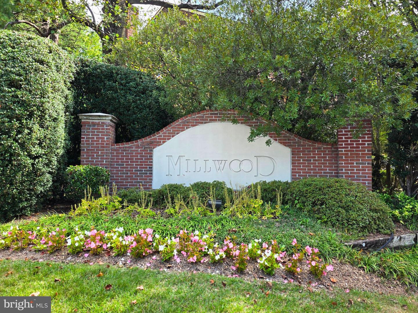 8444 MILLWOOD DR, SPRINGFIELD, Virginia 22152, 3 Bedrooms Bedrooms, 13 Rooms Rooms,2 BathroomsBathrooms,Residential,For sale,8444 MILLWOOD DR,VAFX2273074 MLS # VAFX2273074