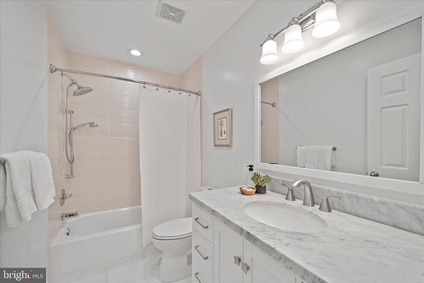 8444 MILLWOOD DR, SPRINGFIELD, Virginia 22152, 3 Bedrooms Bedrooms, 13 Rooms Rooms,2 BathroomsBathrooms,Residential,For sale,8444 MILLWOOD DR,VAFX2273074 MLS # VAFX2273074