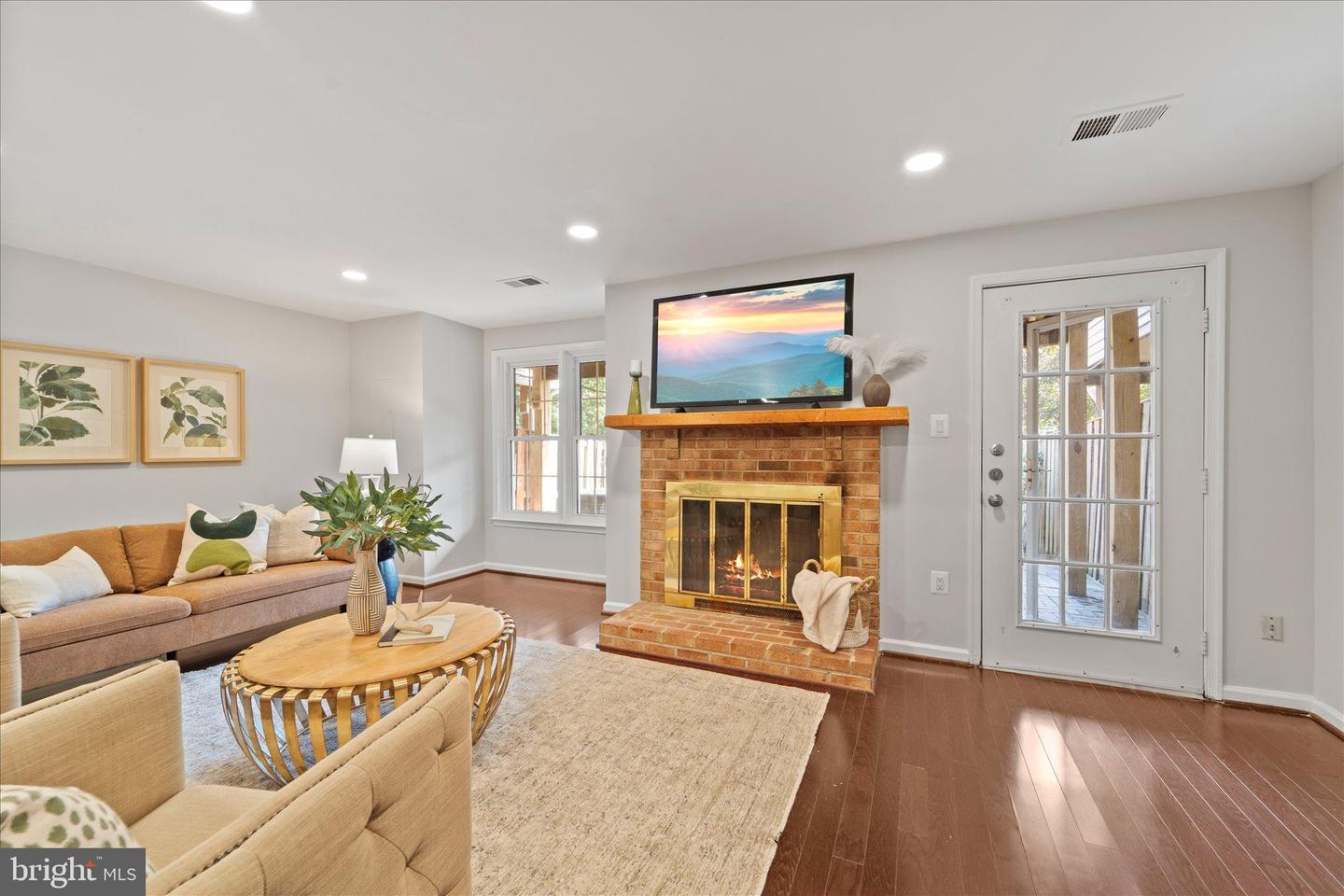 8444 MILLWOOD DR, SPRINGFIELD, Virginia 22152, 3 Bedrooms Bedrooms, 13 Rooms Rooms,2 BathroomsBathrooms,Residential,For sale,8444 MILLWOOD DR,VAFX2273074 MLS # VAFX2273074
