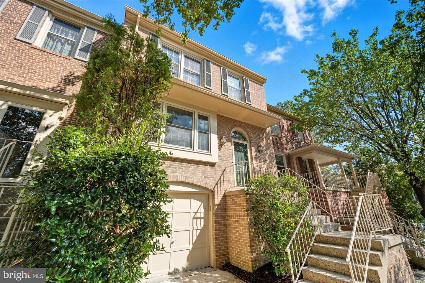8444 MILLWOOD DR, SPRINGFIELD, Virginia 22152, 3 Bedrooms Bedrooms, 13 Rooms Rooms,2 BathroomsBathrooms,Residential,For sale,8444 MILLWOOD DR,VAFX2273074 MLS # VAFX2273074