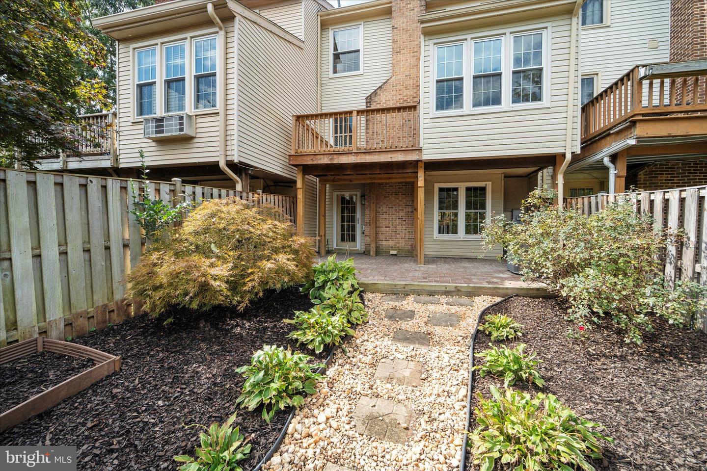 8444 MILLWOOD DR, SPRINGFIELD, Virginia 22152, 3 Bedrooms Bedrooms, 13 Rooms Rooms,2 BathroomsBathrooms,Residential,For sale,8444 MILLWOOD DR,VAFX2273074 MLS # VAFX2273074