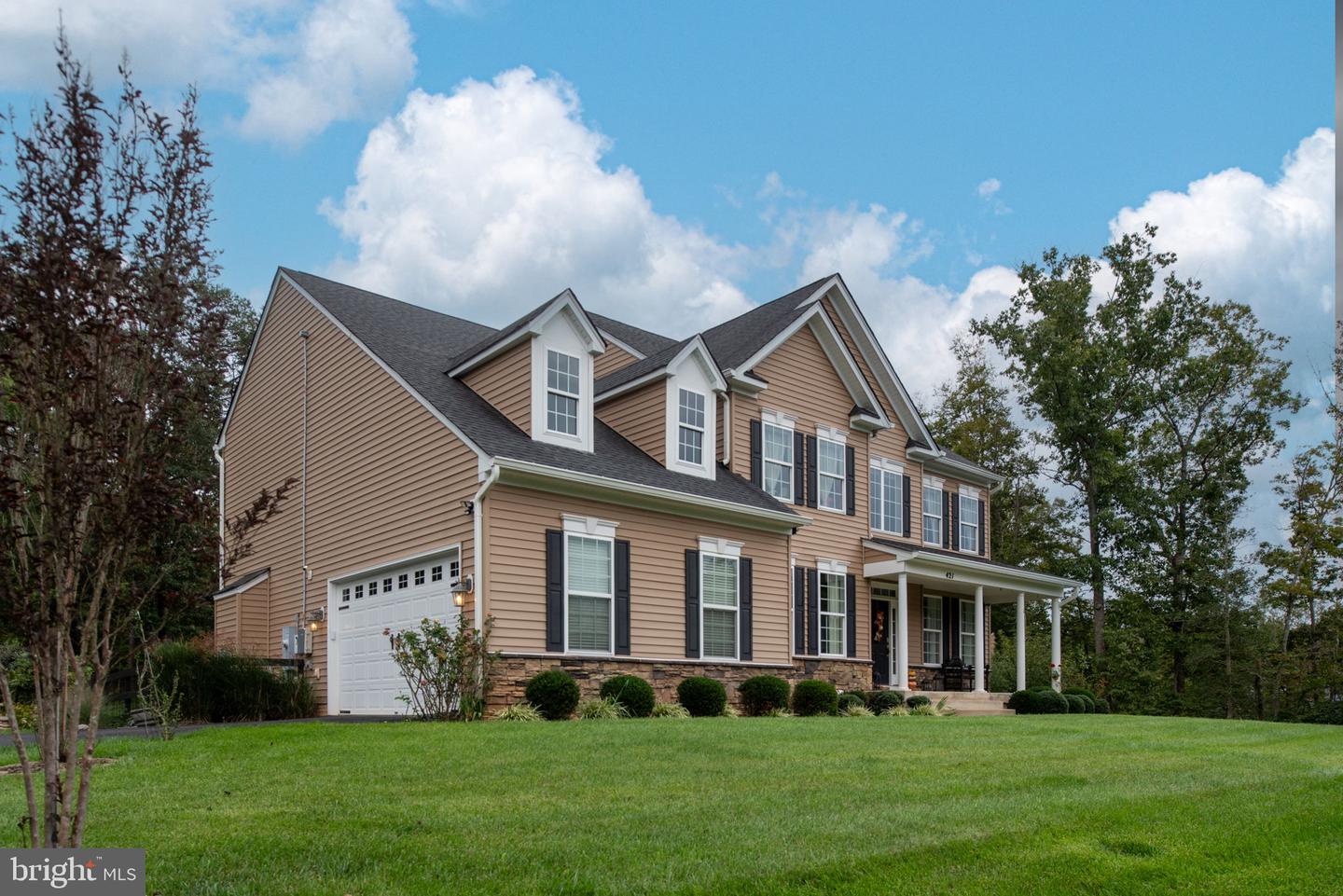 421 LONG MEADOW DR, FREDERICKSBURG, Virginia 22406, 4 Bedrooms Bedrooms, ,3 BathroomsBathrooms,Residential,For sale,421 LONG MEADOW DR,VAST2043328 MLS # VAST2043328