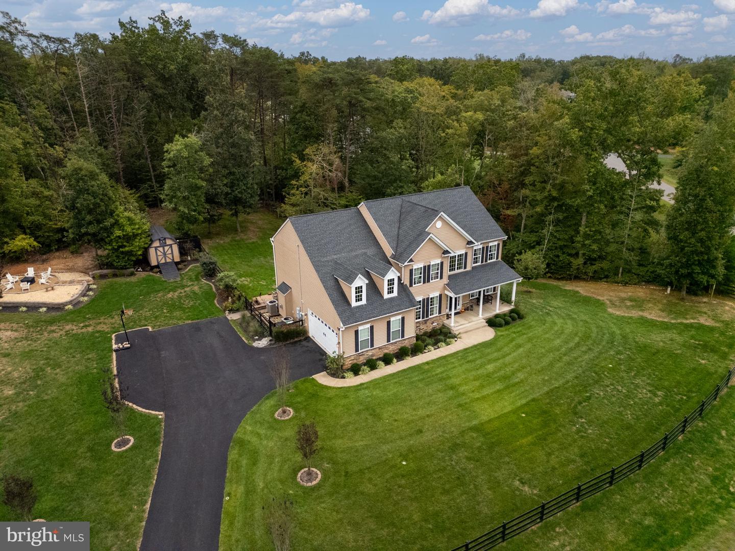 421 LONG MEADOW DR, FREDERICKSBURG, Virginia 22406, 4 Bedrooms Bedrooms, ,3 BathroomsBathrooms,Residential,For sale,421 LONG MEADOW DR,VAST2043328 MLS # VAST2043328