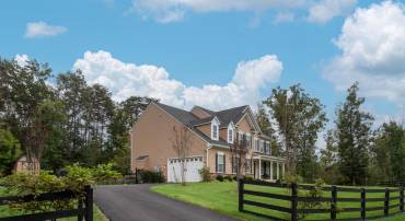 421 LONG MEADOW DR, FREDERICKSBURG, Virginia 22406, 4 Bedrooms Bedrooms, ,3 BathroomsBathrooms,Residential,For sale,421 LONG MEADOW DR,VAST2043328 MLS # VAST2043328