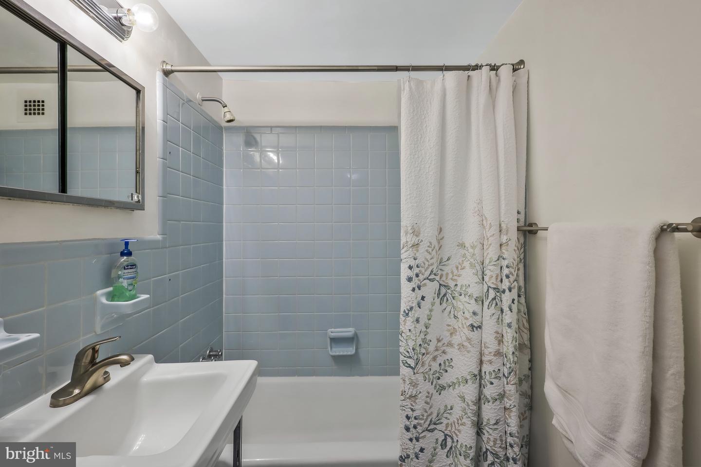 1830 COLUMBIA PIKE #G-3, ARLINGTON, Virginia 22204, 1 Bedroom Bedrooms, ,1 BathroomBathrooms,Residential,For sale,1830 COLUMBIA PIKE #G-3,VAAR2064652 MLS # VAAR2064652
