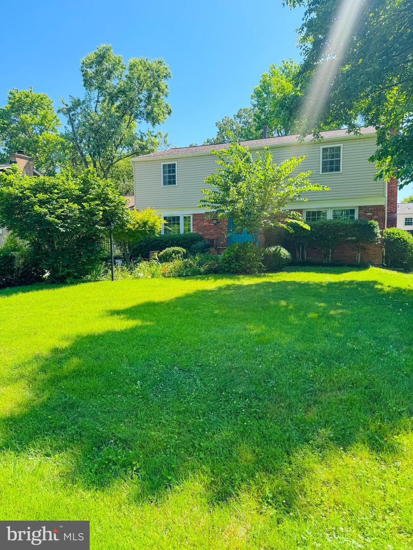 8647 BRADDOCK AVE, ALEXANDRIA, Virginia 22309, 5 Bedrooms Bedrooms, ,3 BathroomsBathrooms,Residential,For sale,8647 BRADDOCK AVE,VAFX2230724 MLS # VAFX2230724