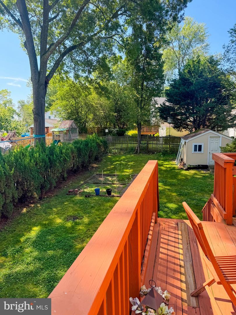 8647 BRADDOCK AVE, ALEXANDRIA, Virginia 22309, 5 Bedrooms Bedrooms, ,3 BathroomsBathrooms,Residential,For sale,8647 BRADDOCK AVE,VAFX2230724 MLS # VAFX2230724