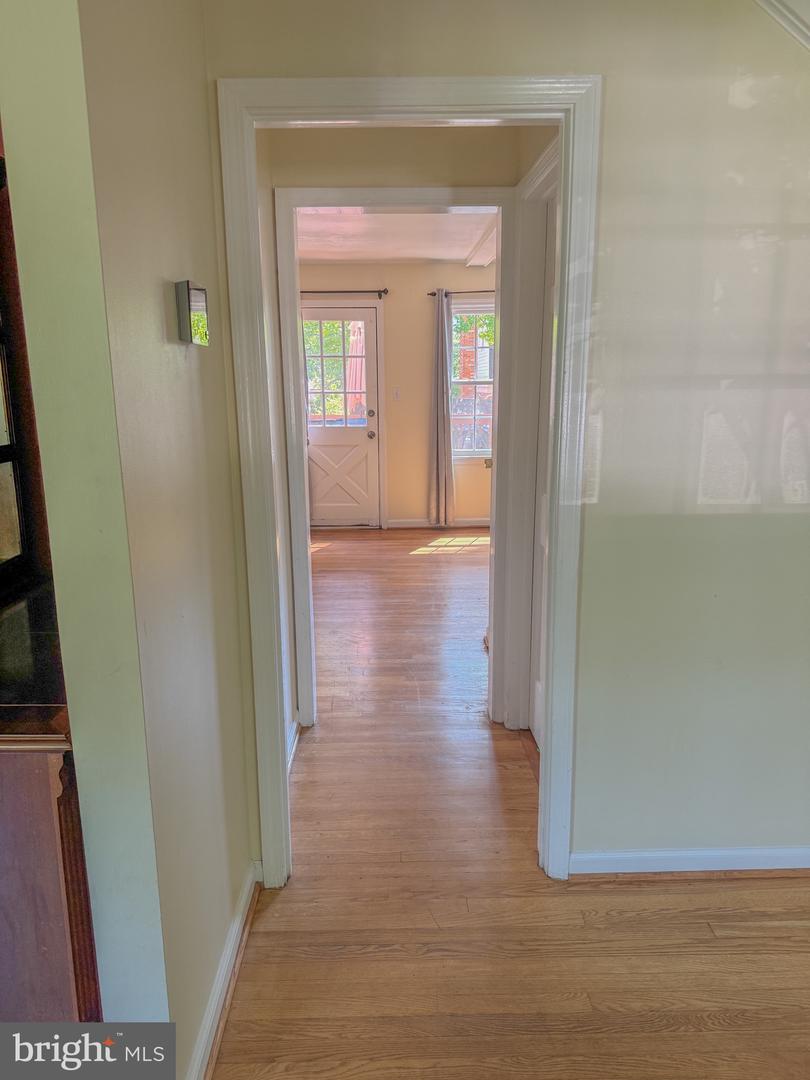 8647 BRADDOCK AVE, ALEXANDRIA, Virginia 22309, 5 Bedrooms Bedrooms, ,3 BathroomsBathrooms,Residential,For sale,8647 BRADDOCK AVE,VAFX2230724 MLS # VAFX2230724