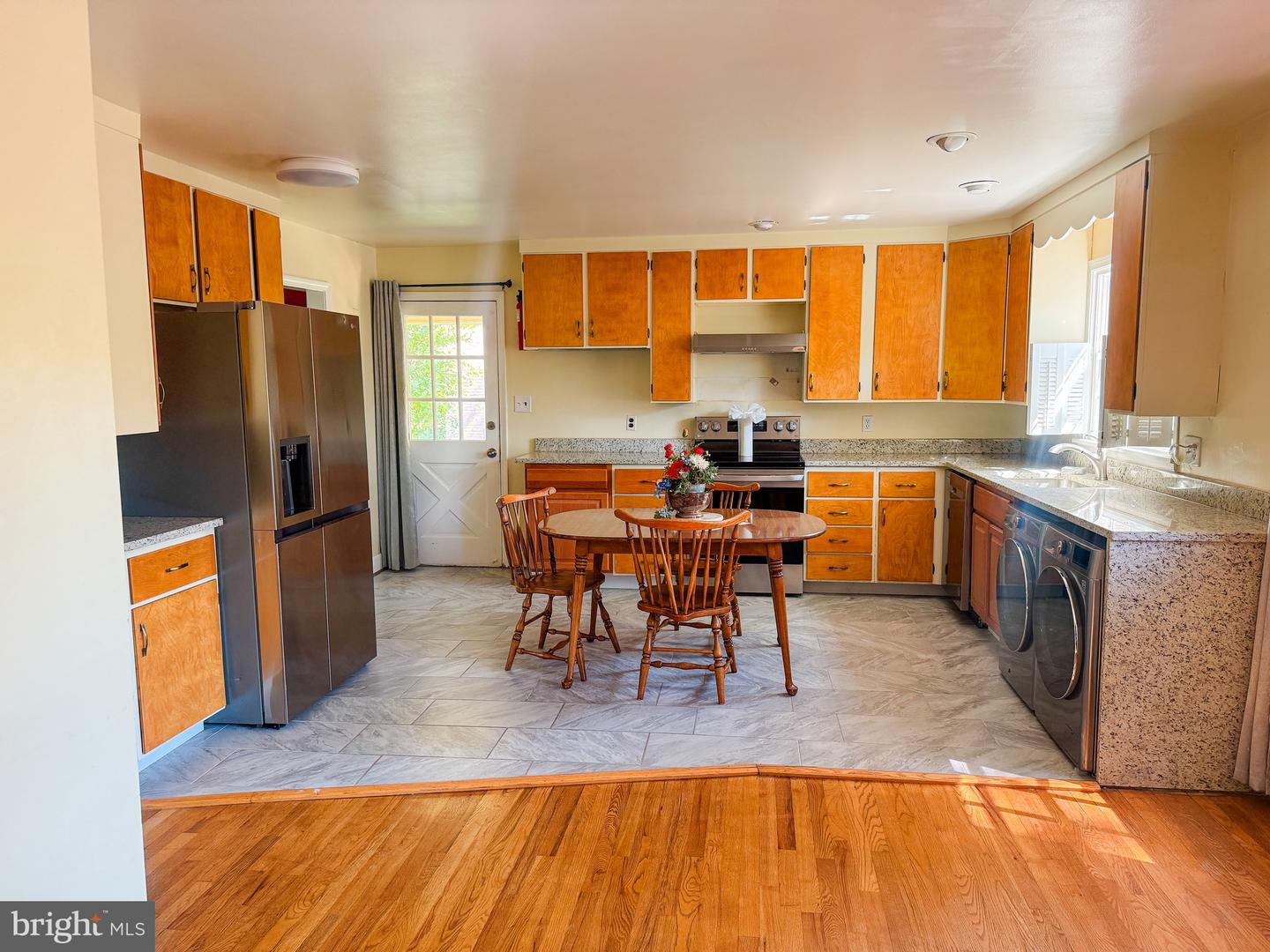 8647 BRADDOCK AVE, ALEXANDRIA, Virginia 22309, 5 Bedrooms Bedrooms, ,3 BathroomsBathrooms,Residential,For sale,8647 BRADDOCK AVE,VAFX2230724 MLS # VAFX2230724
