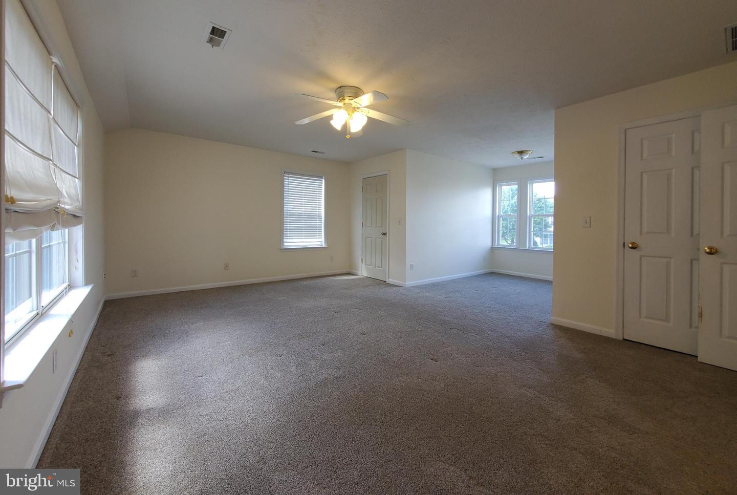 106 FOXGLOVE DR, WINCHESTER, Virginia 22602, 3 Bedrooms Bedrooms, 11 Rooms Rooms,3 BathroomsBathrooms,Residential,For sale,106 FOXGLOVE DR,VAFV2036626 MLS # VAFV2036626