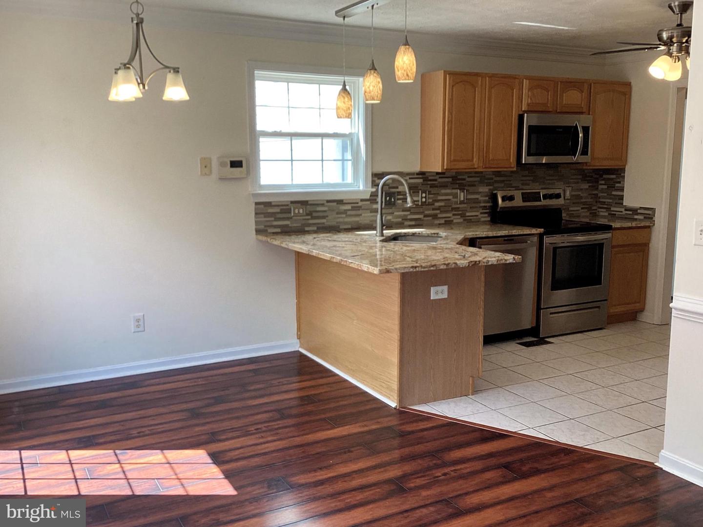 106 FOXGLOVE DR, WINCHESTER, Virginia 22602, 3 Bedrooms Bedrooms, 11 Rooms Rooms,3 BathroomsBathrooms,Residential,For sale,106 FOXGLOVE DR,VAFV2036626 MLS # VAFV2036626