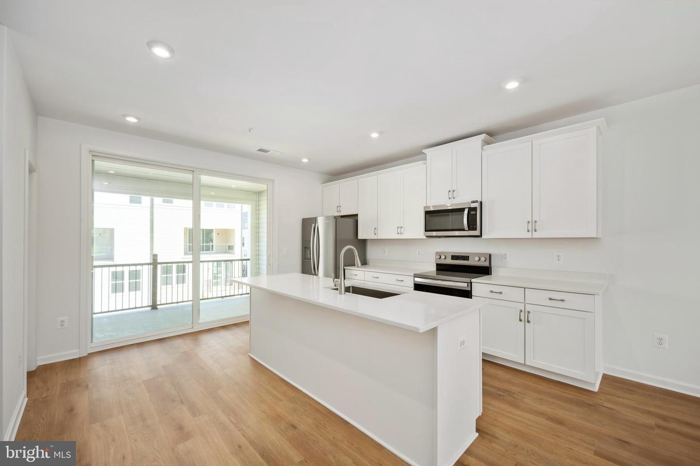 2624 NEABSCO COMMON PL, WOODBRIDGE, Virginia 22191, 3 Bedrooms Bedrooms, ,2 BathroomsBathrooms,Residential,For sale,2624 NEABSCO COMMON PL,VAPW2105448 MLS # VAPW2105448