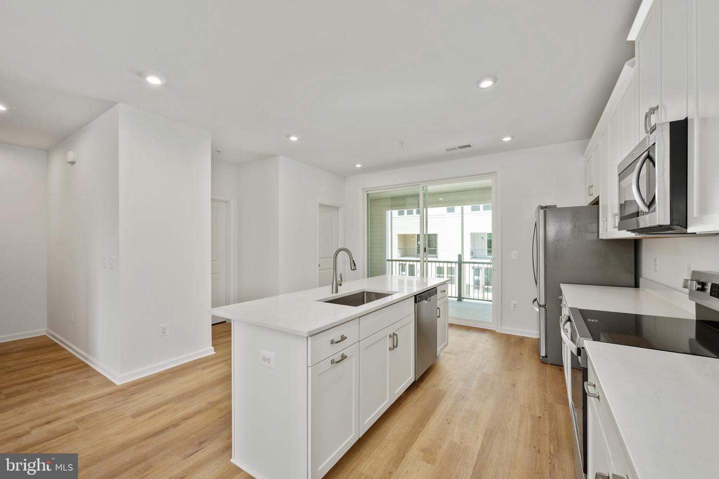 2624 NEABSCO COMMON PL, WOODBRIDGE, Virginia 22191, 3 Bedrooms Bedrooms, ,2 BathroomsBathrooms,Residential,For sale,2624 NEABSCO COMMON PL,VAPW2105448 MLS # VAPW2105448